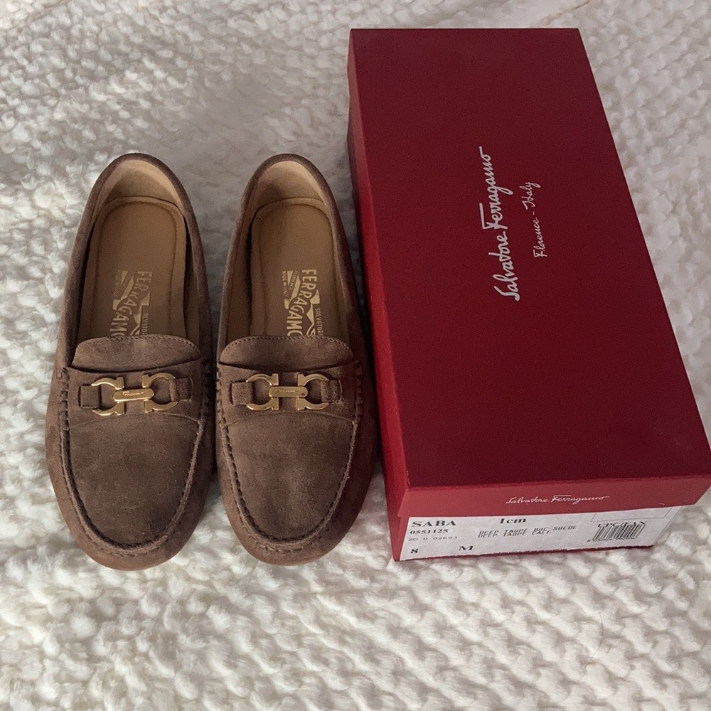 NWT box & dust bag Ferragamo Suede Taupe Buckle Logo Loafers